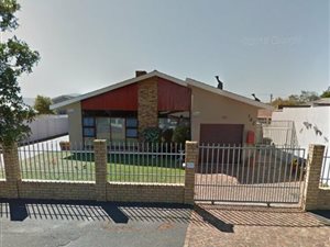 4 Bed House in Goodwood