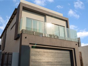 4 Bed Cluster in Bryanston