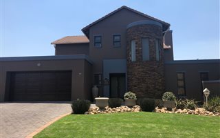 3 Bedroom House in Midlands Estate