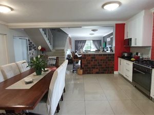 7 Bed House in Amandelsig