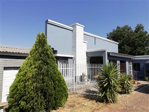 4 Bed House in Elandsheuwel