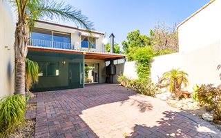 3 Bedroom Townhouse in Stellenberg
