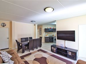 3 Bed Apartment in Modderfontein