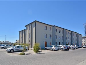 2 Bed Apartment in Eersterivier