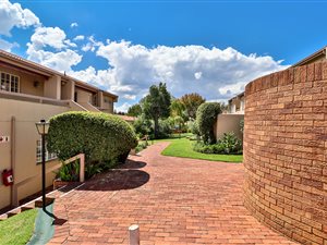 2 Bed Townhouse in Bedford Park