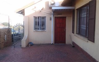 1 Bedroom House in Mobeni