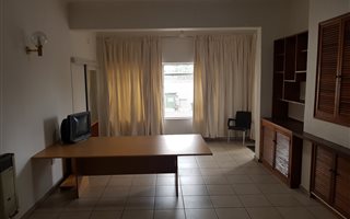 Bachelor apartment in Auckland Park