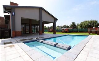 2 Bedroom Apartment in Sebenza