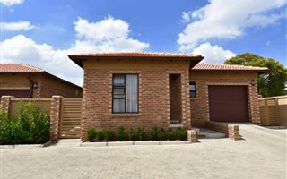 2 Bedroom Townhouse in Ermelo