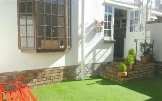 2 Bedroom Townhouse in Newlands