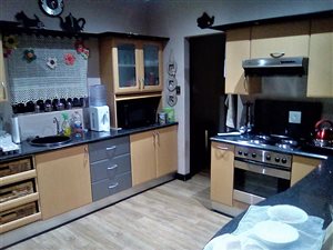 4 Bed House in Mantevrede