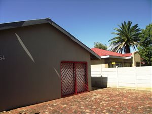 3 Bed House in Potchefstroom Central