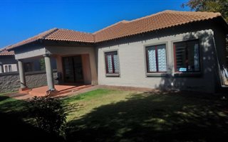 3 Bedroom Simplex in Kyalami Hills