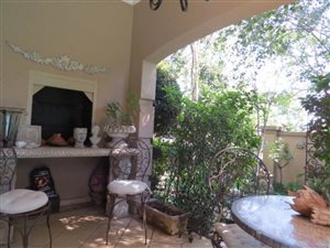 4 Bed House in Blue Gill