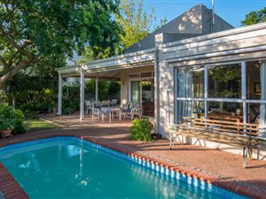 2 Bed House in Erinvale Estate