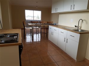 2 Bed House in Zeekoevlei