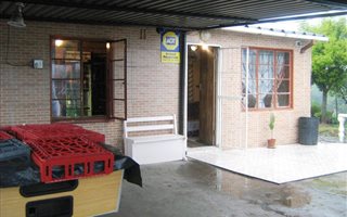 2 Bedroom House in Bombay Heights