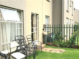 2 Bed Apartment in Ravenswood