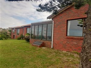 3 Bed House in Blue Horizon Bay