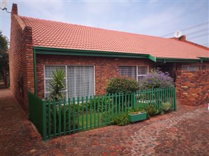 2 Bed Simplex in Mayberry Park