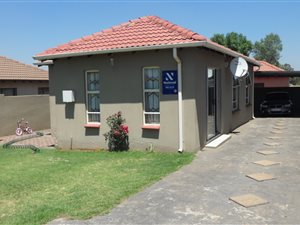 3 Bed House in Alveda