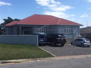 240 m² Office Space in Newton Park
