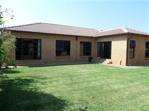 3 Bed Cluster in Newmarket Park