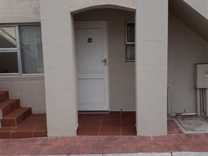 2 Bed Apartment in Goodwood