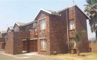 2 Bedroom Apartment in Mayberry Park
