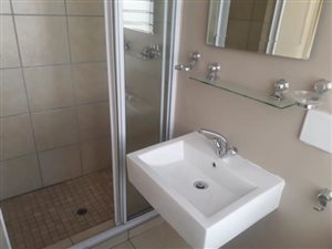 4 Bed House in Strathavon
