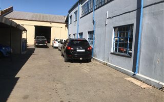 1321 m² Industrial space in Kew