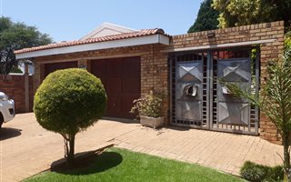 4 Bedroom House in Wilkoppies