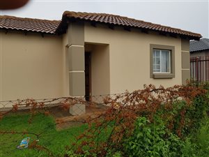 3 Bed House in Akasia