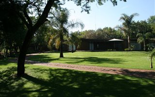 Farm with House in Boschkop
