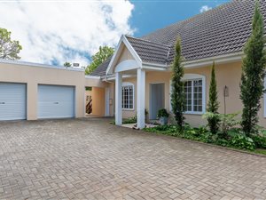 4 Bed House in Denver Park