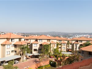 2 Bed Townhouse in Sunninghill