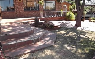 4 Bedroom House in Safari Gardens