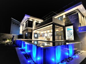 5 Bed House in Eye of Africa