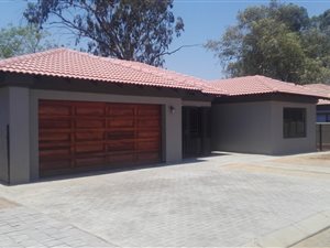 3 Bed House in Denneoord