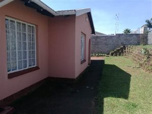 2 Bed House in Panorama Gardens