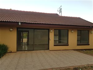 3 Bed Apartment in Hurlingham Manor