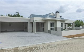 429 m² Land available in Wellington North