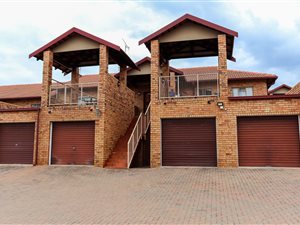 2 Bed Apartment in Clubview