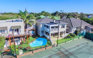 10 Bedroom House in Walmer