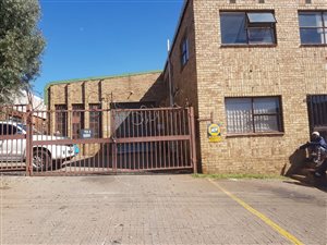 350 m² Industrial space in Amalgam