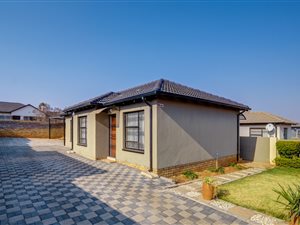 3 Bed House in Mindalore