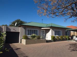 3 Bed House in Malvern East