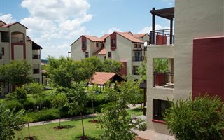 1 Bedroom Apartment in Oukraal Estate