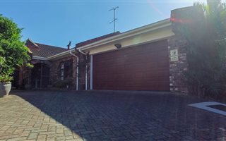 3 Bedroom Simplex in Stirling
