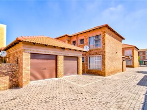 2 Bed Townhouse in Nimrod Park